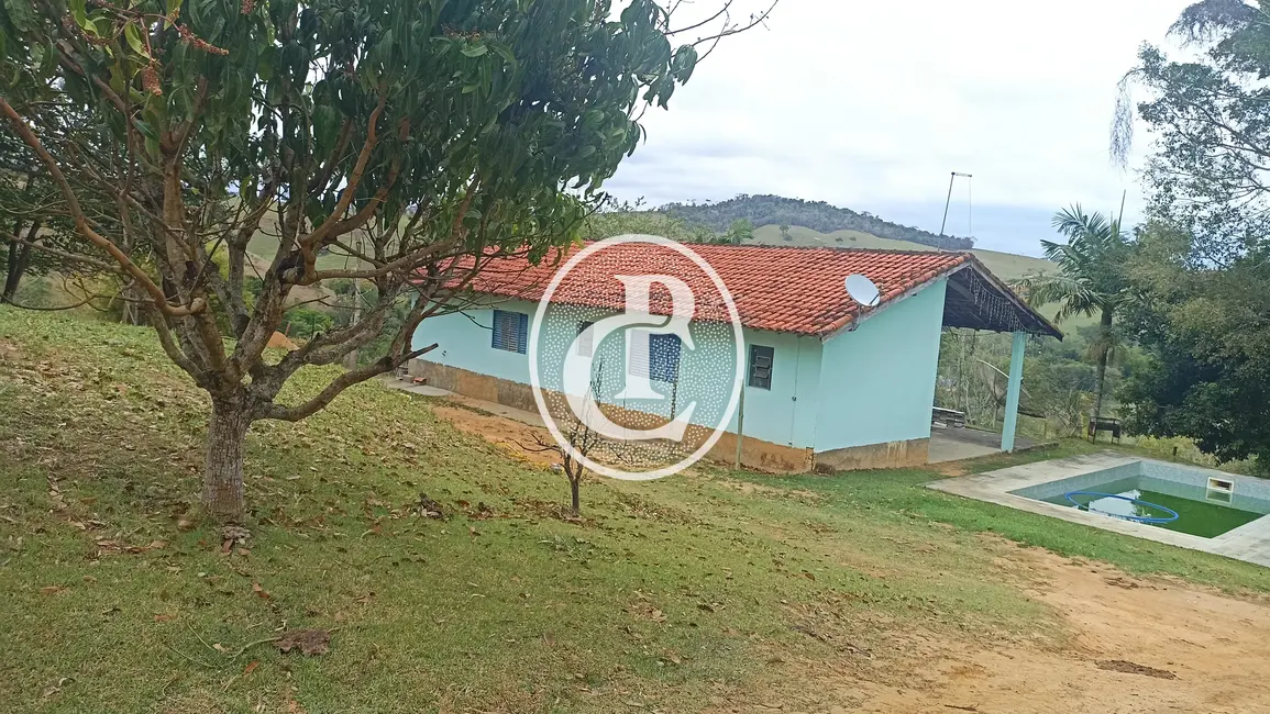 Sítio / Rancho com 3 quartos à venda, 200m2 em Paraibuna - SP - imagem 7 Foto 7 de Sítio / Rancho com 3 quartos à venda, 200m2 em Paraibuna - SP