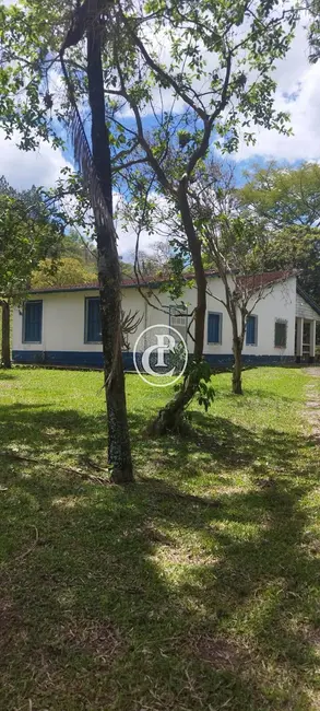 Sítio / Rancho com 5 quartos à venda, 300m2 em Paraibuna - SP - imagem 6 Foto 6 de Sítio / Rancho com 5 quartos à venda, 300m2 em Paraibuna - SP