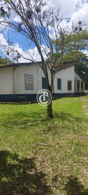 Sítio / Rancho com 5 quartos à venda, 300m2 em Paraibuna - SP - imagem 8 Foto 8 de Sítio / Rancho com 5 quartos à venda, 300m2 em Paraibuna - SP