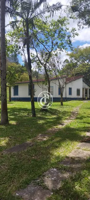 Sítio / Rancho com 5 quartos à venda, 300m2 em Paraibuna - SP - imagem 7 Foto 7 de Sítio / Rancho com 5 quartos à venda, 300m2 em Paraibuna - SP