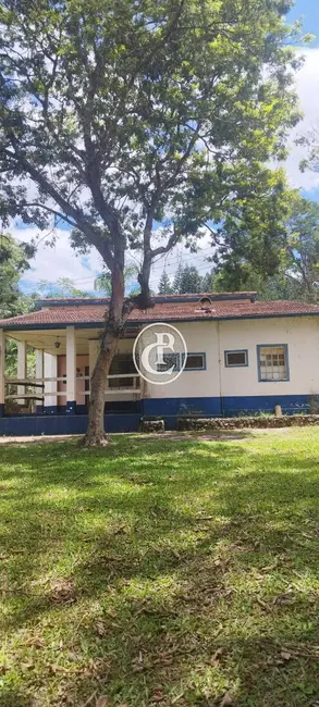 Sítio / Rancho com 5 quartos à venda, 300m2 em Paraibuna - SP - imagem 1 Foto 1 de Sítio / Rancho com 5 quartos à venda, 300m2 em Paraibuna - SP