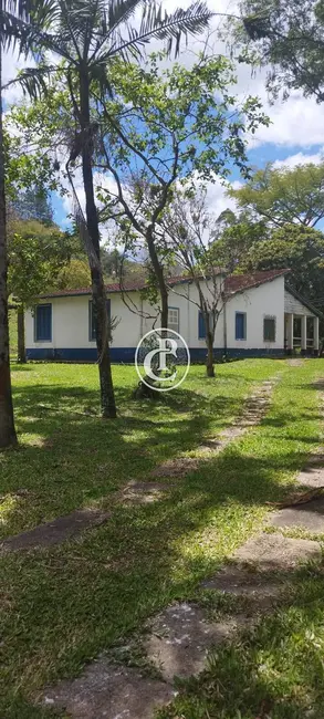 Sítio / Rancho com 5 quartos à venda, 300m2 em Paraibuna - SP - imagem 5 Foto 5 de Sítio / Rancho com 5 quartos à venda, 300m2 em Paraibuna - SP