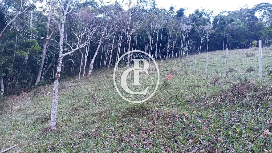 Chácara à venda em Paraibuna - SP - imagem 2 Foto 2 de Chácara à venda em Paraibuna - SP