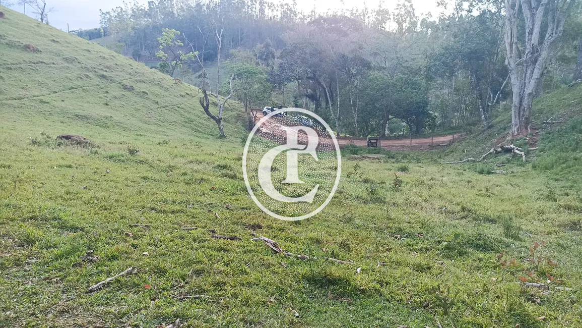 Chácara à venda em Paraibuna - SP - imagem 5 Foto 5 de Chácara à venda em Paraibuna - SP
