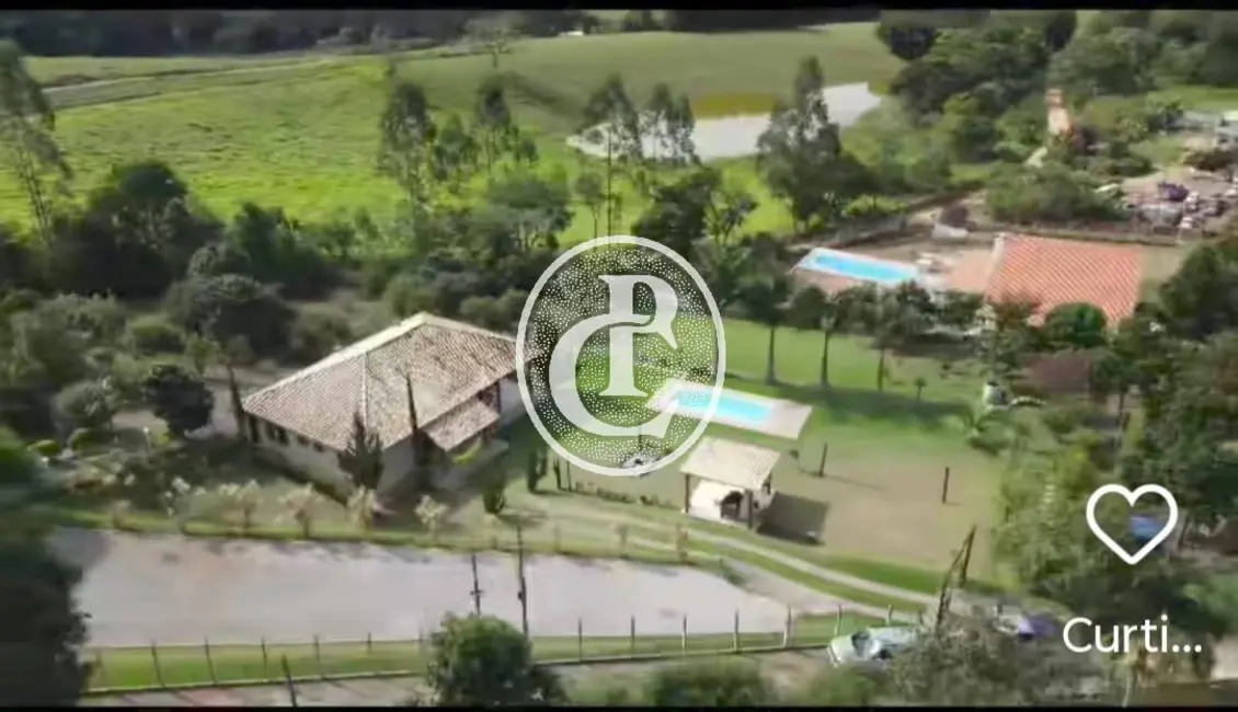 Chácara com 2 quartos à venda, 3200m2 em Paraibuna - SP - imagem 3 Foto 3 de Chácara com 2 quartos à venda, 3200m2 em Paraibuna - SP