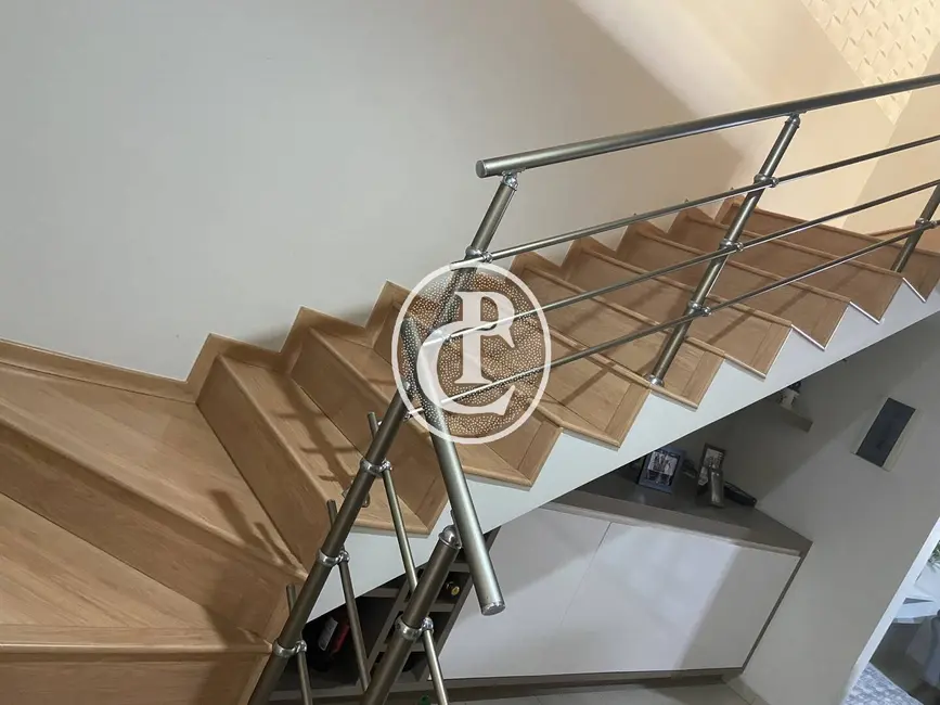 Casa com 3 quartos à venda, 180m2 em Sao Jose Dos Campos - SP - imagem 5 Foto 5 de Casa com 3 quartos à venda, 180m2 em Sao Jose Dos Campos - SP