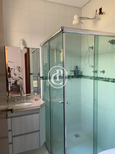 Casa com 3 quartos à venda, 180m2 em Sao Jose Dos Campos - SP - imagem 7 Foto 7 de Casa com 3 quartos à venda, 180m2 em Sao Jose Dos Campos - SP