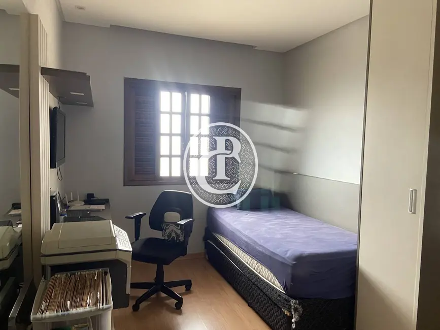 Casa com 3 quartos à venda, 180m2 em Sao Jose Dos Campos - SP - imagem 6 Foto 6 de Casa com 3 quartos à venda, 180m2 em Sao Jose Dos Campos - SP