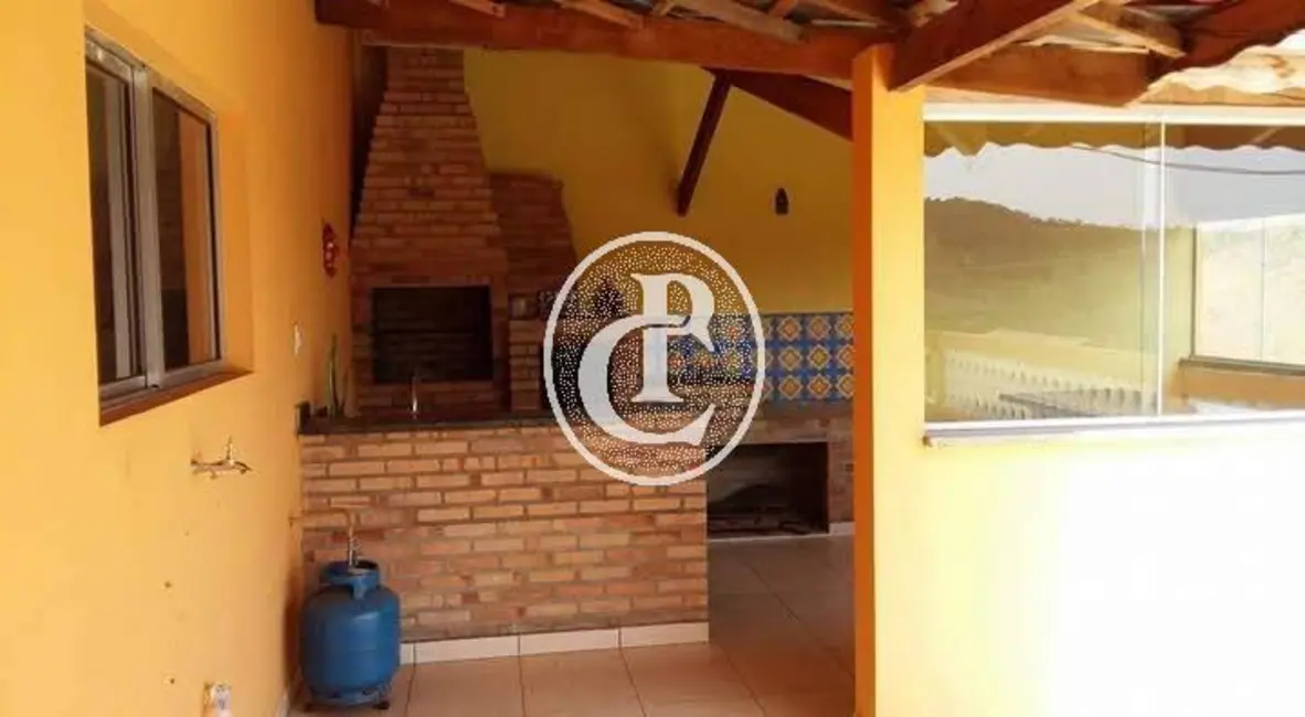 Chácara com 2 quartos à venda, 2000m2 em Paraibuna - SP - imagem 4 Foto 4 de Chácara com 2 quartos à venda, 2000m2 em Paraibuna - SP