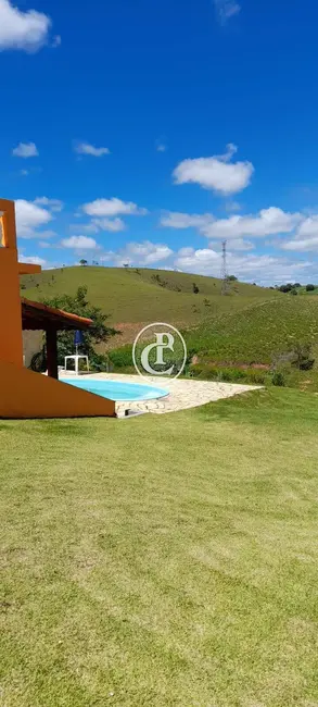 Chácara com 2 quartos à venda, 2000m2 em Paraibuna - SP - imagem 3 Foto 3 de Chácara com 2 quartos à venda, 2000m2 em Paraibuna - SP