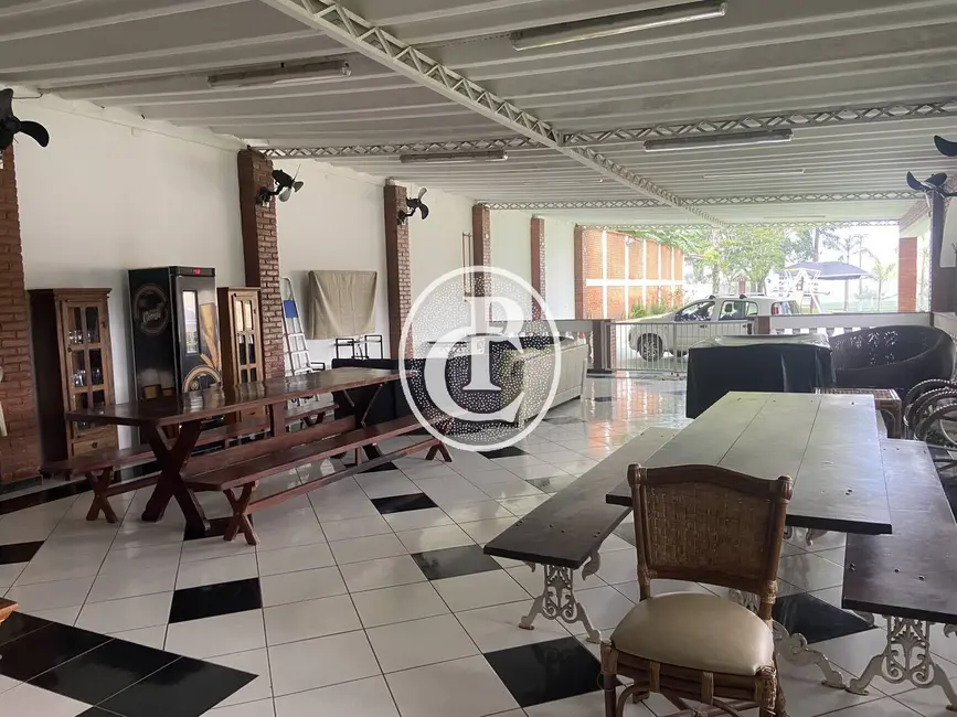 Chácara com 3 quartos à venda, 16000m2 em Veraneio Irajá, Jacarei - SP - imagem 3 Foto 3 de Chácara com 3 quartos à venda, 16000m2 em Veraneio Irajá, Jacarei - SP