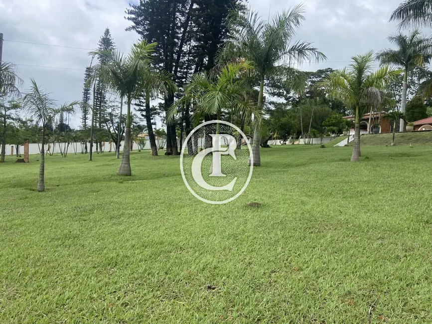 Chácara com 3 quartos à venda, 16000m2 em Veraneio Irajá, Jacarei - SP - imagem 4 Foto 4 de Chácara com 3 quartos à venda, 16000m2 em Veraneio Irajá, Jacarei - SP
