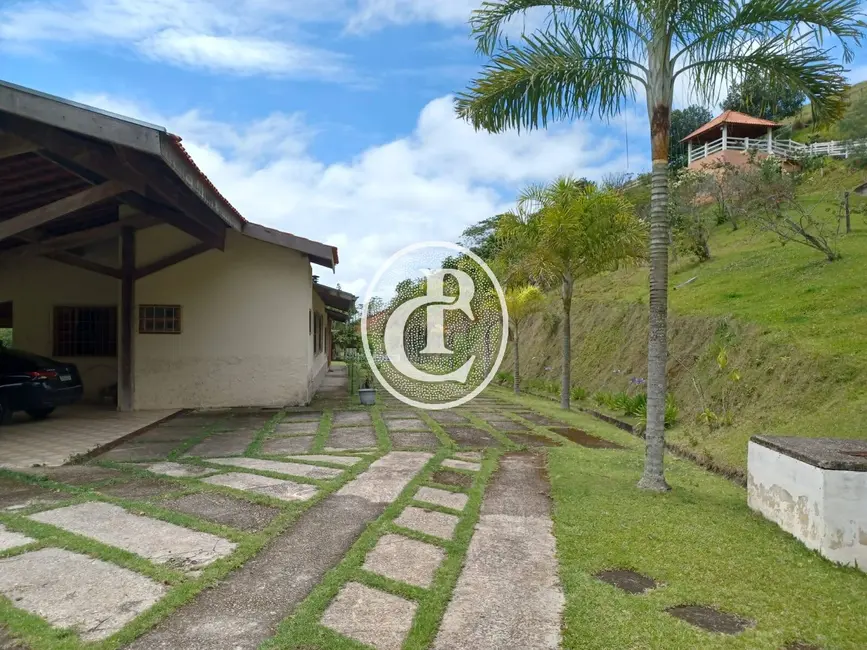Sítio / Rancho com 3 quartos à venda, 450m2 em Sao Jose Dos Campos - SP - imagem 7 Foto 7 de Sítio / Rancho com 3 quartos à venda, 450m2 em Sao Jose Dos Campos - SP