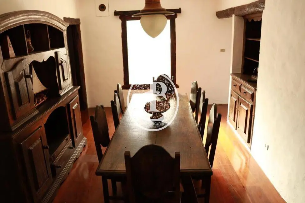 Sítio / Rancho com 4 quartos à venda, 250m2 em Sao Jose Dos Campos - SP - imagem 8 Foto 8 de Sítio / Rancho com 4 quartos à venda, 250m2 em Sao Jose Dos Campos - SP