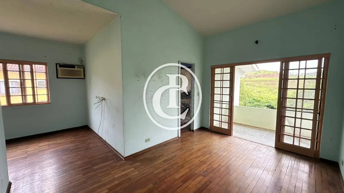 Sobrado com 4 quartos à venda em Sao Jose Dos Campos - SP - imagem 4 Foto 4 de Sobrado com 4 quartos à venda em Sao Jose Dos Campos - SP