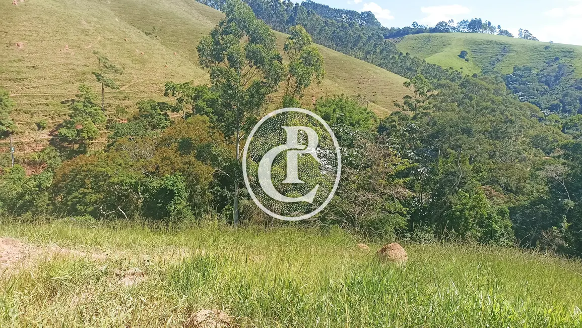 Chácara com 2 quartos à venda, 200m2 em Paraibuna - SP - imagem 9 Foto 9 de Chácara com 2 quartos à venda, 200m2 em Paraibuna - SP