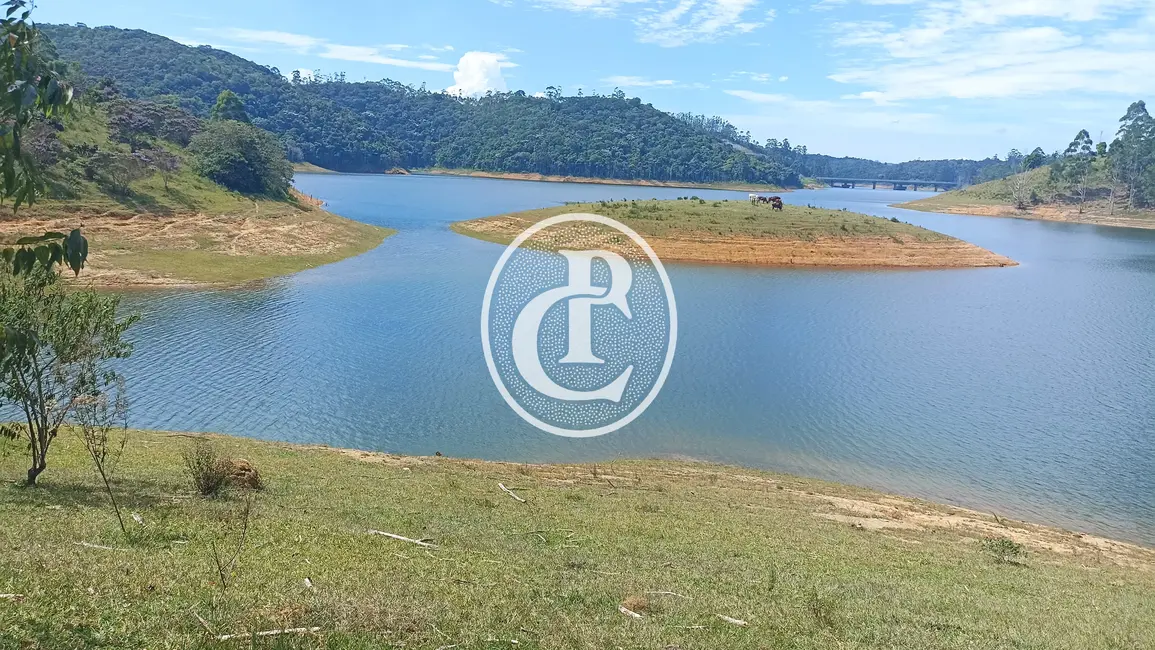 Sítio / Rancho com 1 quarto à venda, 96800m2 em Paraibuna - SP - imagem 8 Foto 8 de Sítio / Rancho com 1 quarto à venda, 96800m2 em Paraibuna - SP