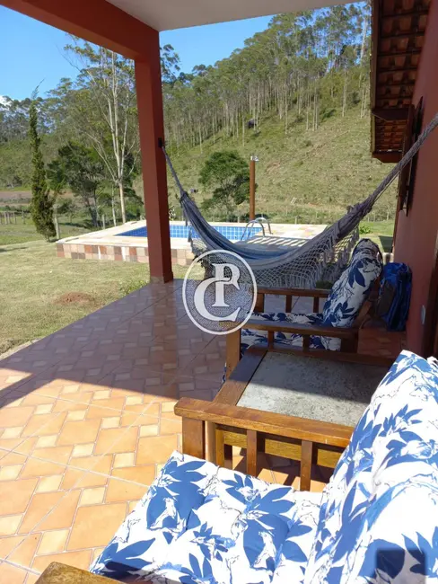 Sítio / Rancho com 3 quartos à venda, 200m2 em Paraibuna - SP - imagem 3 Foto 3 de Sítio / Rancho com 3 quartos à venda, 200m2 em Paraibuna - SP