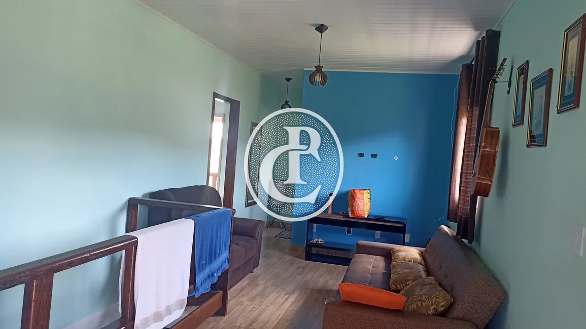 Chácara com 3 quartos à venda, 1000m2 em Paraibuna - SP - imagem 9 Foto 9 de Chácara com 3 quartos à venda, 1000m2 em Paraibuna - SP