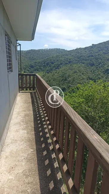 Chácara com 3 quartos à venda, 1000m2 em Paraibuna - SP - imagem 8 Foto 8 de Chácara com 3 quartos à venda, 1000m2 em Paraibuna - SP