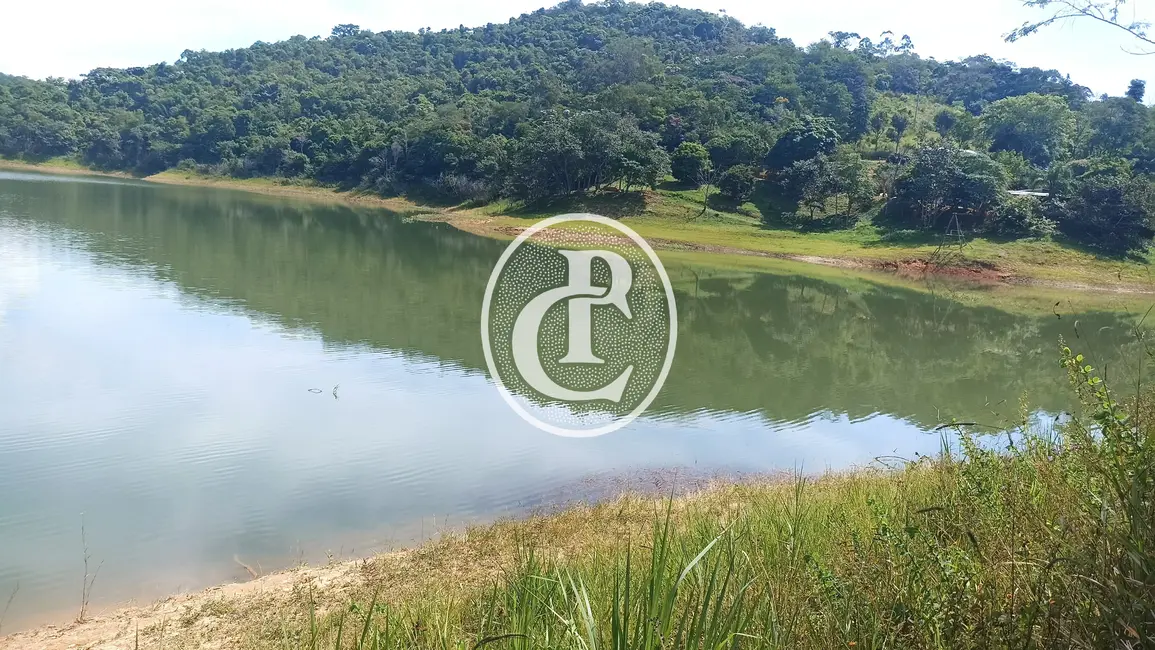 Chácara à venda em Paraibuna - SP - imagem 8 Foto 8 de Chácara à venda em Paraibuna - SP