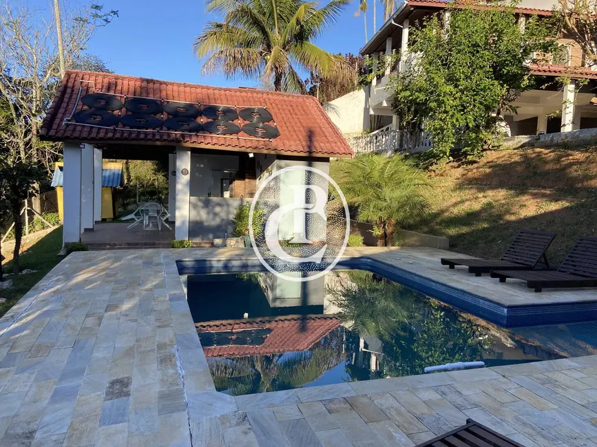 Casa com 3 quartos à venda, 1660m2 em Sao Jose Dos Campos - SP - imagem 7 Foto 7 de Casa com 3 quartos à venda, 1660m2 em Sao Jose Dos Campos - SP