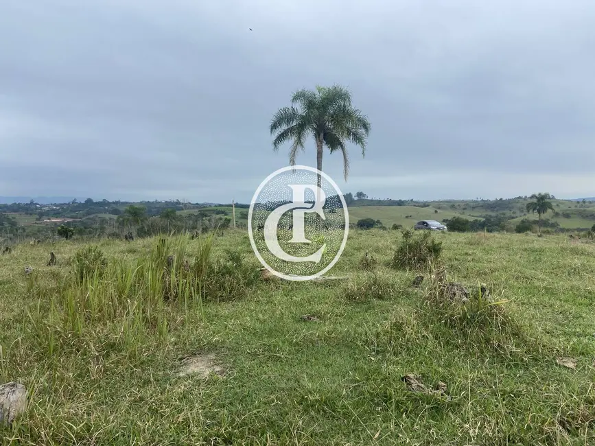 Chácara à venda, 21000m2 em Jardim Califórnia, Jacarei - SP - imagem 1 Foto 1 de Chácara à venda, 21000m2 em Jardim Califórnia, Jacarei - SP