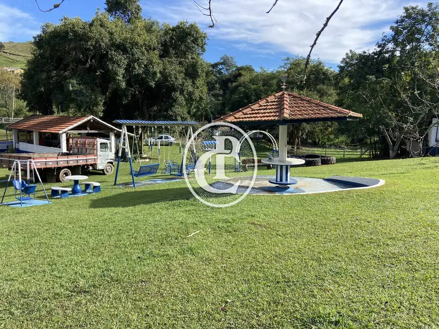 Sítio / Rancho com 2 quartos à venda, 1500m2 em Sao Jose Dos Campos - SP - imagem 6 Foto 6 de Sítio / Rancho com 2 quartos à venda, 1500m2 em Sao Jose Dos Campos - SP