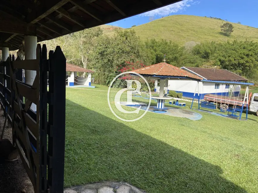 Sítio / Rancho com 2 quartos à venda, 1500m2 em Sao Jose Dos Campos - SP - imagem 9 Foto 9 de Sítio / Rancho com 2 quartos à venda, 1500m2 em Sao Jose Dos Campos - SP