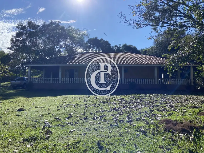 Chácara com 3 quartos à venda, 1000m2 em Boa Vista, Cacapava - SP - imagem 1 Foto 1 de Chácara com 3 quartos à venda, 1000m2 em Boa Vista, Cacapava - SP
