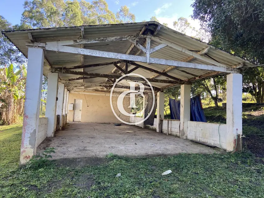 Chácara com 3 quartos à venda, 1000m2 em Boa Vista, Cacapava - SP - imagem 6 Foto 6 de Chácara com 3 quartos à venda, 1000m2 em Boa Vista, Cacapava - SP