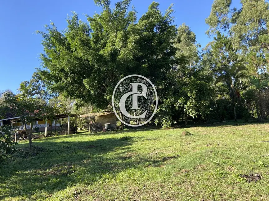 Chácara com 3 quartos à venda, 1000m2 em Boa Vista, Cacapava - SP - imagem 2 Foto 2 de Chácara com 3 quartos à venda, 1000m2 em Boa Vista, Cacapava - SP