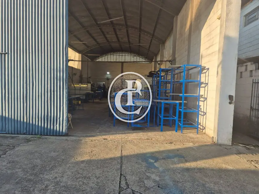 Armazém / Galpão à venda e para alugar, 300m2 em Sao Jose Dos Campos - SP - imagem 4 Foto 4 de Armazém / Galpão à venda e para alugar, 300m2 em Sao Jose Dos Campos - SP