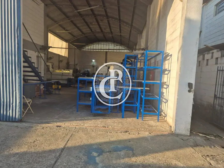 Armazém / Galpão à venda e para alugar, 300m2 em Sao Jose Dos Campos - SP - imagem 3 Foto 3 de Armazém / Galpão à venda e para alugar, 300m2 em Sao Jose Dos Campos - SP