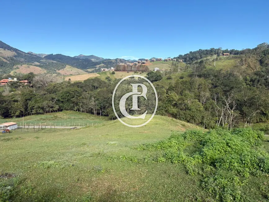Fazenda / Haras com 3 quartos à venda, 480m2 em Sao Jose Dos Campos - SP - imagem 5 Foto 5 de Fazenda / Haras com 3 quartos à venda, 480m2 em Sao Jose Dos Campos - SP