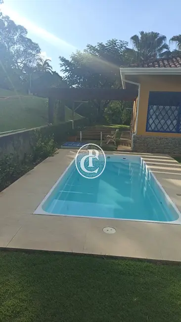 Chácara com 3 quartos à venda, 250m2 em Jambeiro - SP - imagem 2 Foto 2 de Chácara com 3 quartos à venda, 250m2 em Jambeiro - SP