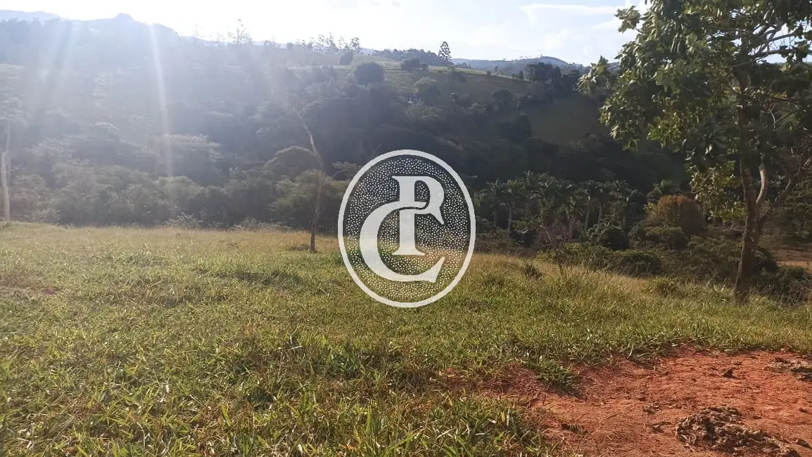 Chácara com 3 quartos à venda, 250m2 em Jambeiro - SP - imagem 3 Foto 3 de Chácara com 3 quartos à venda, 250m2 em Jambeiro - SP