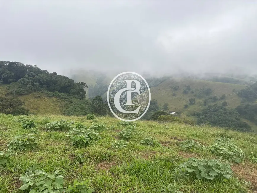 Foto 5 de Sítio / Rancho com 3 quartos à venda, 2000m2 em Sao Jose Dos Campos - SP