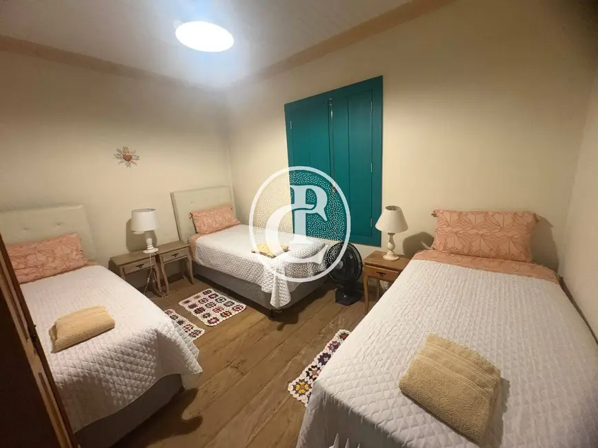 Foto 6 de Sítio / Rancho com 3 quartos à venda, 2000m2 em Sao Jose Dos Campos - SP