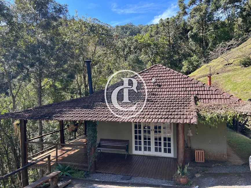 Sítio / Rancho com 3 quartos à venda, 150m2 em Sao Jose Dos Campos - SP - imagem 8 Foto 8 de Sítio / Rancho com 3 quartos à venda, 150m2 em Sao Jose Dos Campos - SP