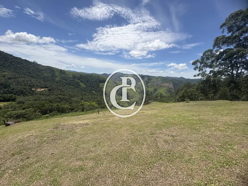 Chácara com 2 quartos à venda, 20000m2 em Sao Jose Dos Campos - SP - imagem 2 Foto 2 de Chácara com 2 quartos à venda, 20000m2 em Sao Jose Dos Campos - SP