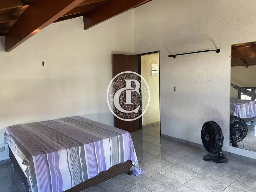 Sobrado com 4 quartos à venda, 250m2 em Sao Jose Dos Campos - SP - imagem 8 Foto 8 de Sobrado com 4 quartos à venda, 250m2 em Sao Jose Dos Campos - SP
