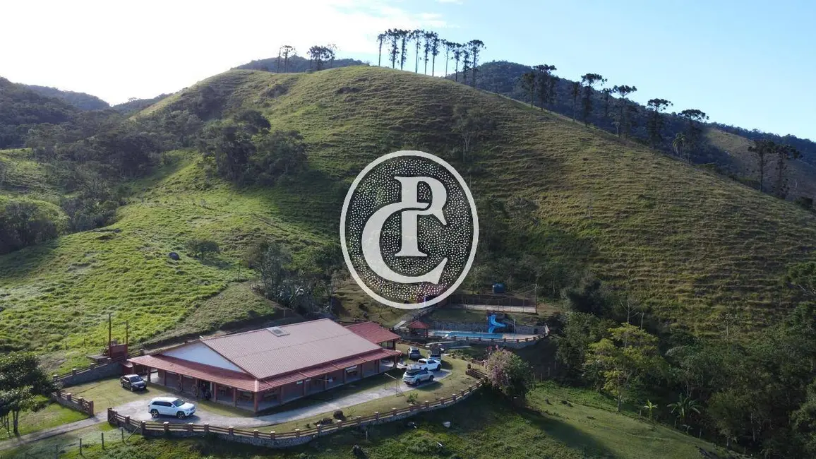 Fazenda / Haras com 10 quartos à venda, 80m2 em Sao Jose Dos Campos - SP - imagem 1 Foto 1 de Fazenda / Haras com 10 quartos à venda, 80m2 em Sao Jose Dos Campos - SP