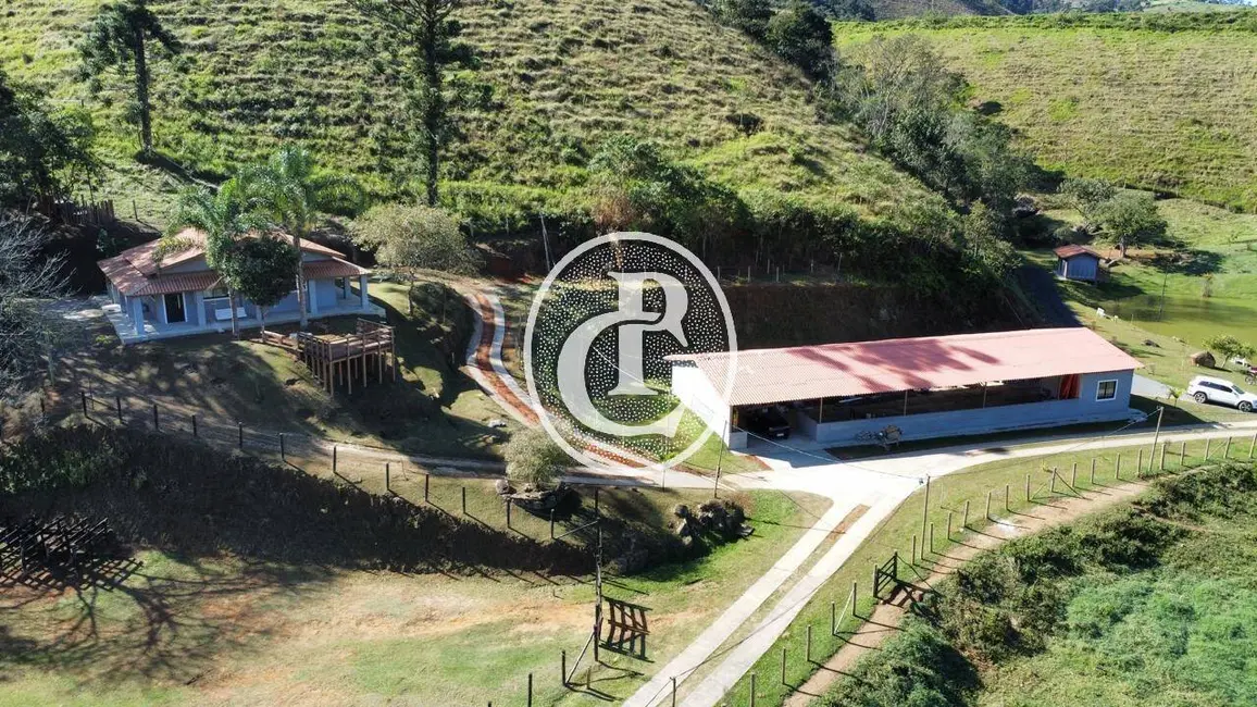 Fazenda / Haras com 10 quartos à venda, 80m2 em Sao Jose Dos Campos - SP - imagem 4 Foto 4 de Fazenda / Haras com 10 quartos à venda, 80m2 em Sao Jose Dos Campos - SP