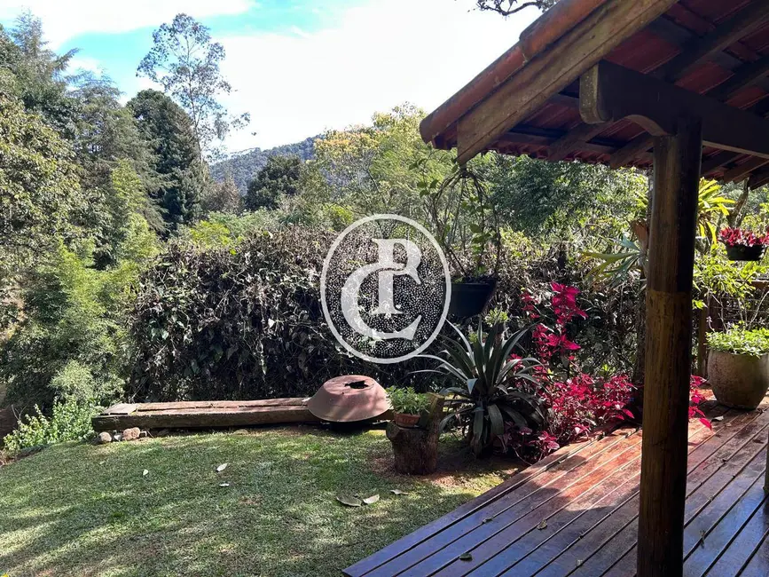 Foto 3 de Sítio / Rancho com 5 quartos à venda, 10m2 em Sao Jose Dos Campos - SP