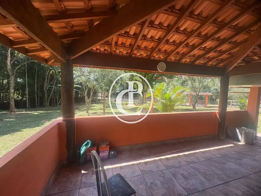 Chácara com 3 quartos à venda, 100m2 em Sao Jose Dos Campos - SP - imagem 2 Foto 2 de Chácara com 3 quartos à venda, 100m2 em Sao Jose Dos Campos - SP