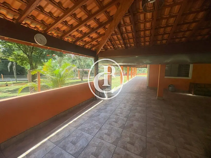 Chácara com 3 quartos à venda, 100m2 em Sao Jose Dos Campos - SP - imagem 5 Foto 5 de Chácara com 3 quartos à venda, 100m2 em Sao Jose Dos Campos - SP