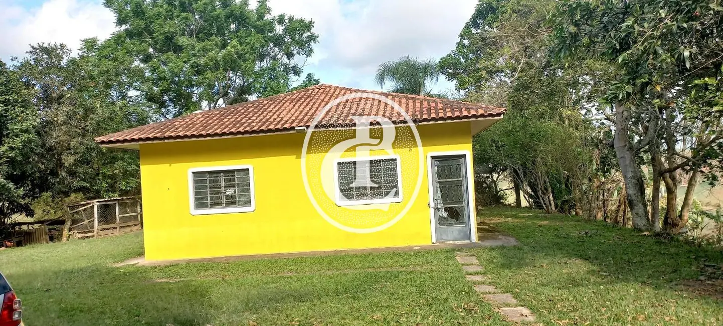 Sítio / Rancho com 2 quartos à venda, 100m2 em Sao Jose Dos Campos - SP - imagem 6 Foto 6 de Sítio / Rancho com 2 quartos à venda, 100m2 em Sao Jose Dos Campos - SP