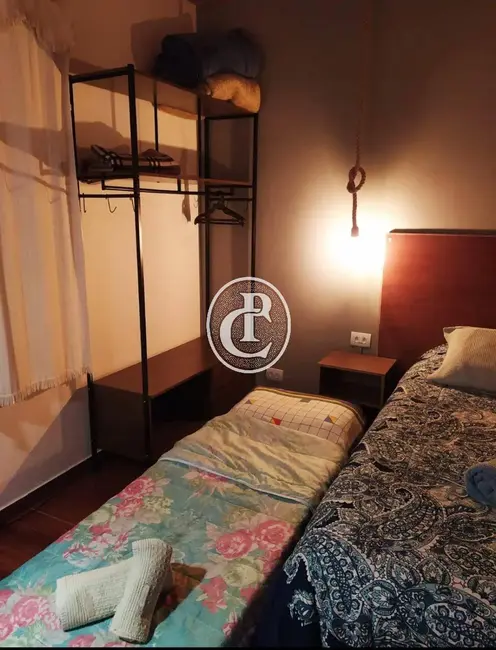 Chácara com 2 quartos à venda e para alugar, 60m2 em Sao Jose Dos Campos - SP - imagem 4 Foto 4 de Chácara com 2 quartos à venda e para alugar, 60m2 em Sao Jose Dos Campos - SP