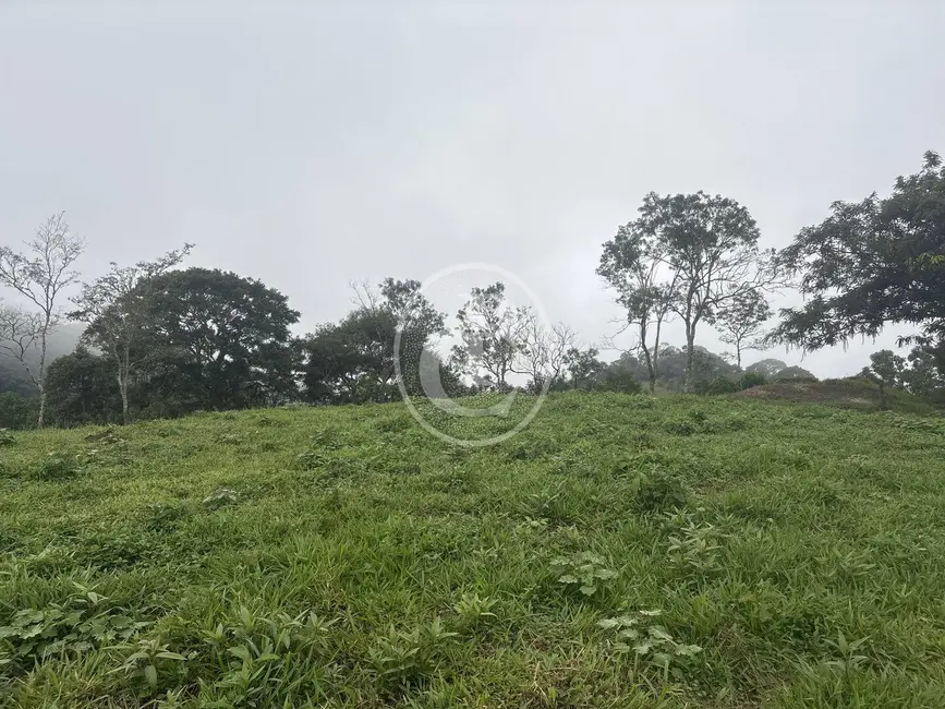 Sítio / Rancho com 5 quartos à venda, 100m2 em Sao Jose Dos Campos - SP - imagem 6 Foto 6 de Sítio / Rancho com 5 quartos à venda, 100m2 em Sao Jose Dos Campos - SP